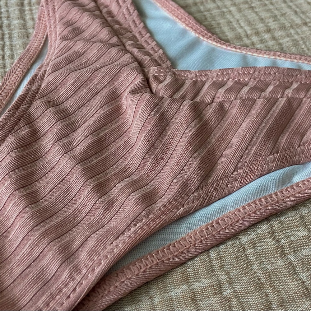 Pink Ribbed Bikini Bottom 🪸 - Picture 4 of 5